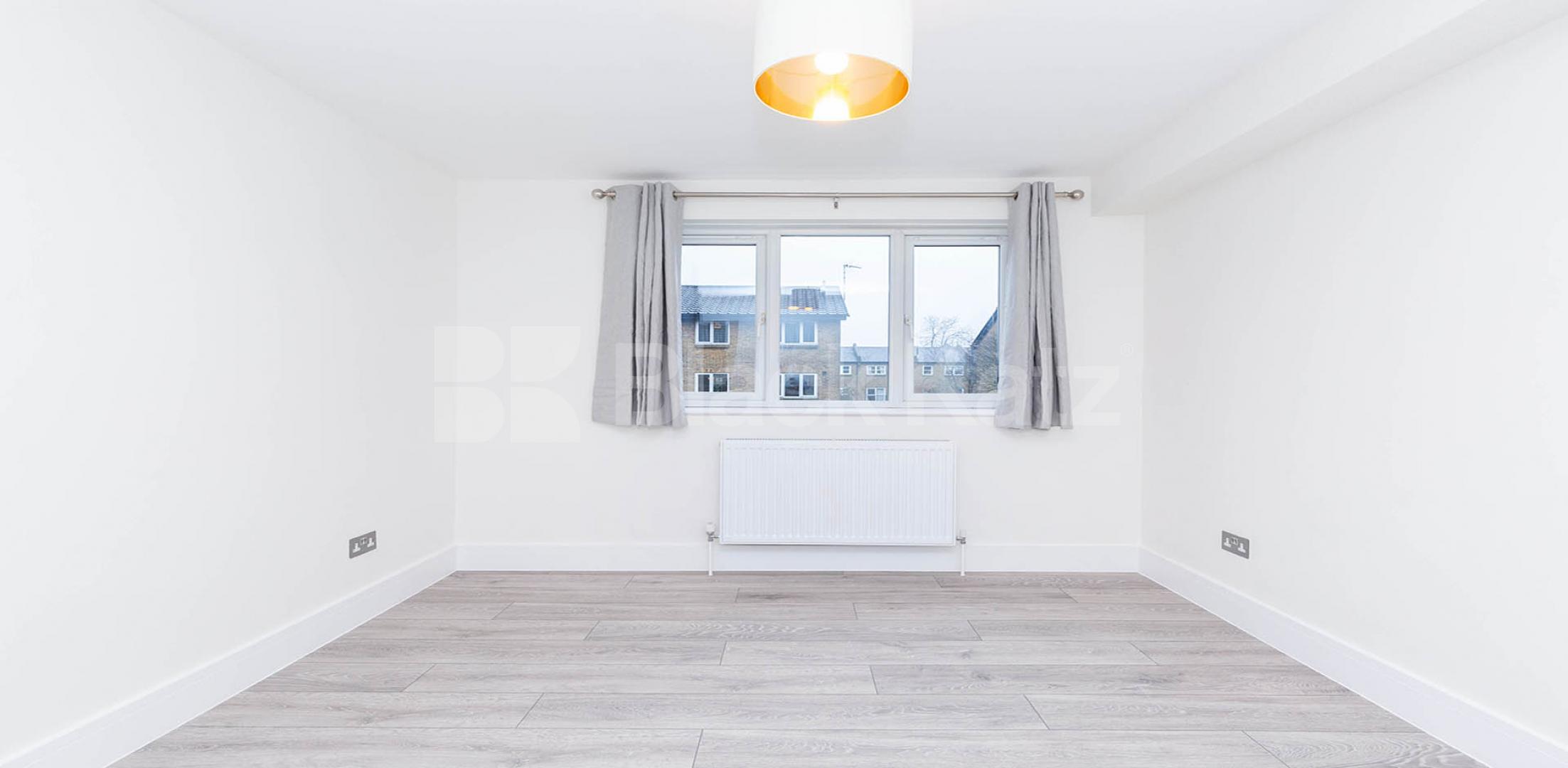 			REFURBISHED TWO BEDROOM PROPERTY , 2 Bedroom, 1 bath, 1 reception Flat			 Adolphus Road, FINSBURY PARK-MANOR HOUSE